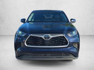 Used 2022 Toyota Highlander L FWD video 2