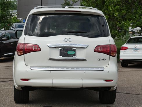 Used 2017 INFINITI QX80 4WD w/ Deluxe Technology Package image 7