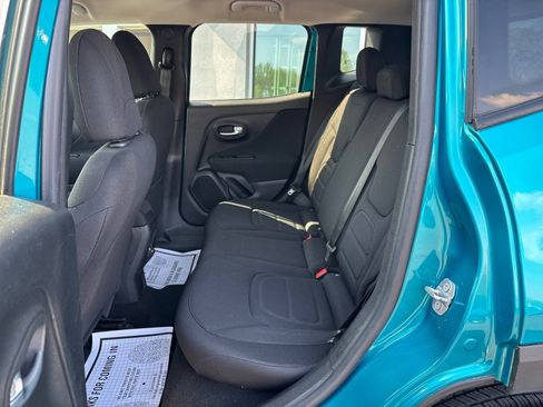 Used 2019 Jeep Renegade Latitude image 33