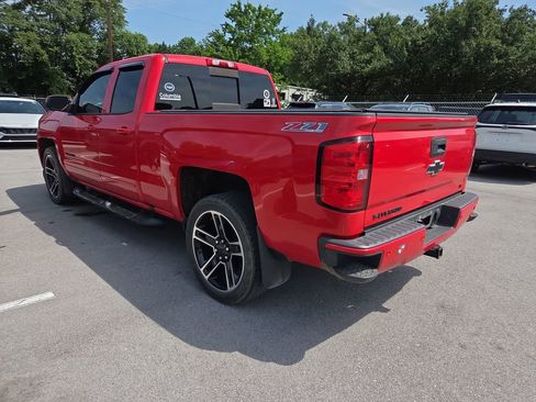 Used 2017 Chevrolet Silverado 1500 LT w/ LPO, Black Pack AWD/4WD image 7