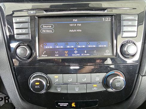 Used 2020 Nissan Rogue S image 26