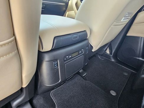 Used 2023 Nissan Armada Platinum w/ Captain's Chairs Package AWD/4WD image 18