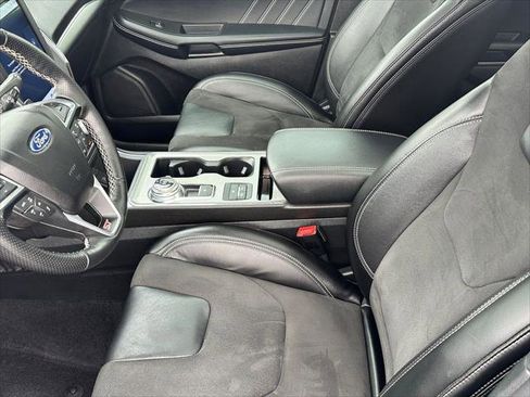 Used 2021 Ford Edge ST w/ Equipment Group 401A AWD/4WD image 10