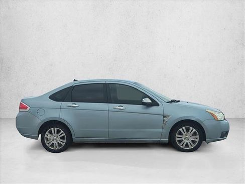 Used 2009 Ford Focus SEL image 4