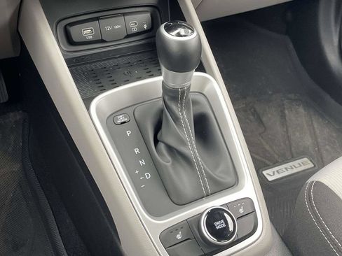 Certified 2026 Hyundai Venue SEL FWD image 19