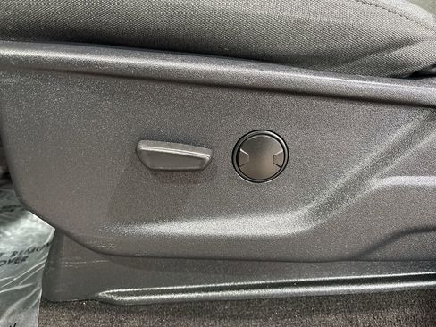 Used 2022 Ford F150 XLT w/ Trailer Tow Package image 12