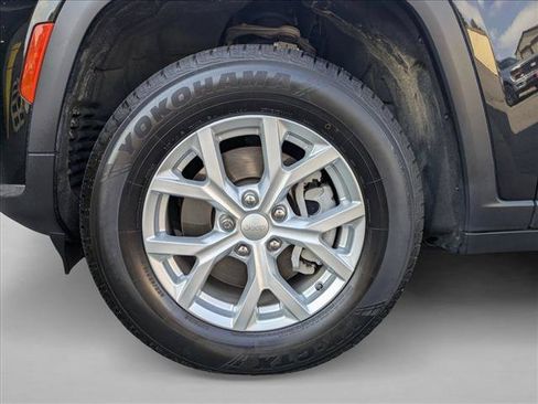 Used 2023 Jeep Grand Cherokee L Limited w/ Trailer Tow Group (B) AWD/4WD image 18