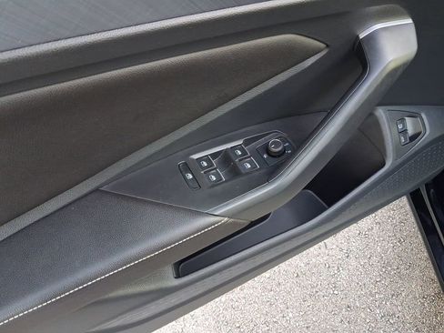 Used 2024 Volkswagen Jetta SE FWD image 17
