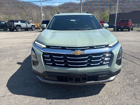 Used 2025 Chevrolet Equinox LT w/ Convenience Package II image 8