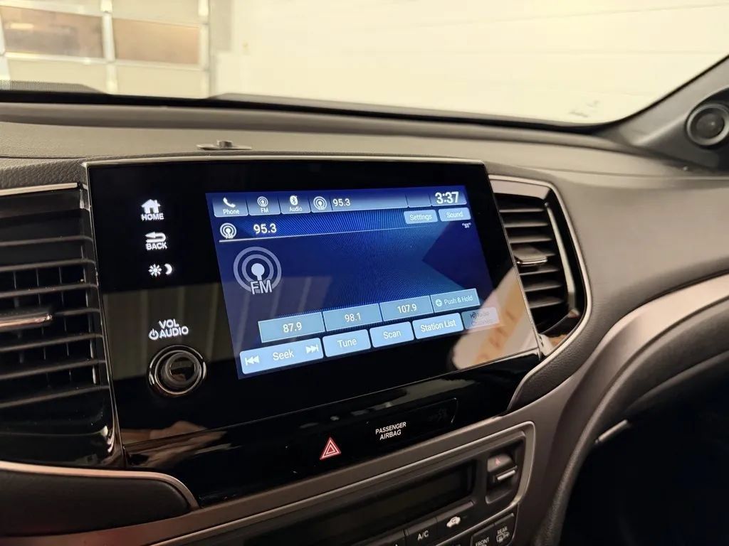 Used 2023 Honda Passport EX-L image 24