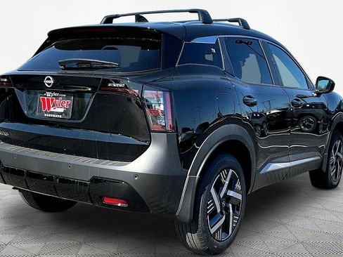 New 2026 Nissan Kicks SV FWD image 7
