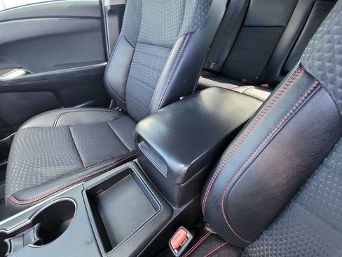 Used 2015 Toyota Camry SE image 21