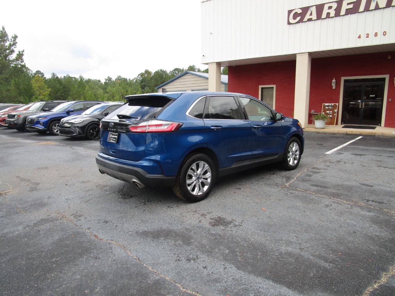 Used 2021 Ford Edge Titanium w/ Cargo Accessory Package FWD image 4