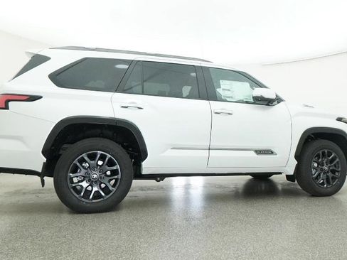 New 2026 Toyota Sequoia Platinum image 91