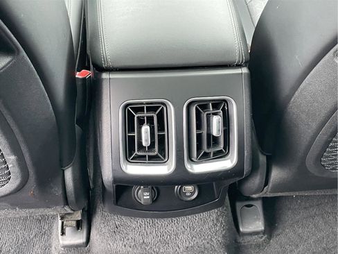 Used 2023 Kia Sorento S w/ Panoramic Sunroof Package AWD/4WD image 18