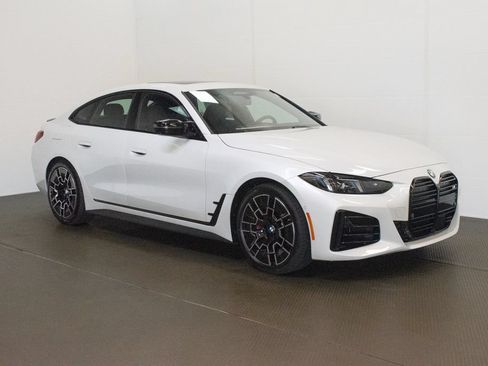 New 2026 BMW 440i xDrive w/ Premium Package AWD/4WD image 1