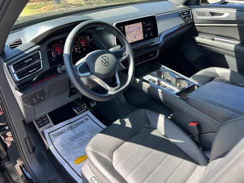 Used 2026 Volkswagen Atlas Cross Sport SEL R-Line AWD/4WD image 15