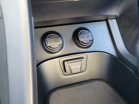 Used 2016 Hyundai Santa Fe Sport FWD image 33
