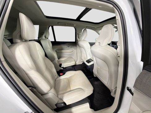 Used 2023 Volvo XC90 B6 Ultimate w/ Protection Package Premier image 31