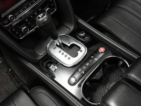 Used 2015 Bentley Flying Spur W12 image 26