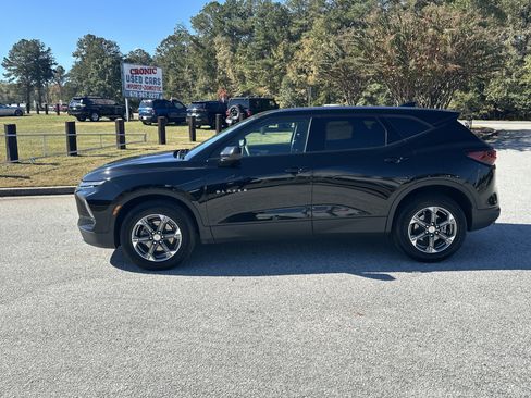 Used 2025 Chevrolet Blazer LT image 8