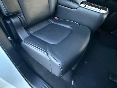 Used 2016 INFINITI QX80 4WD w/ 22" Wheel Package image 34