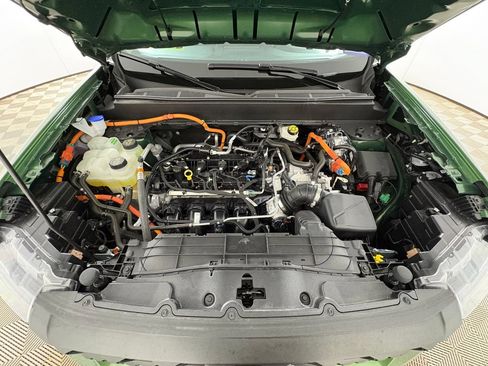 Certified 2025 Ford Maverick XL FWD image 32