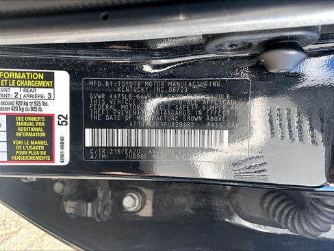 Certified 2023 Toyota Camry SE image 6