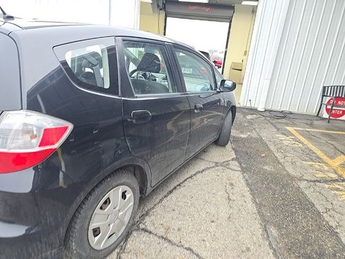 Used 2013 Honda Fit image 4