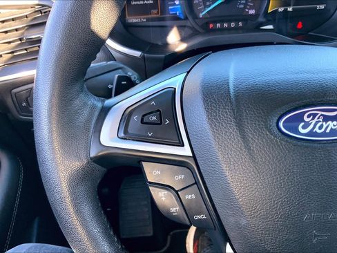 Used 2018 Ford Edge Sport w/ Technology Package image 21