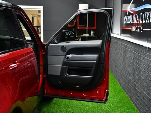 Used 2015 Land Rover Range Rover Sport SE image 39