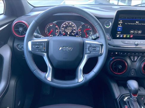 Used 2025 Chevrolet Blazer RS image 5
