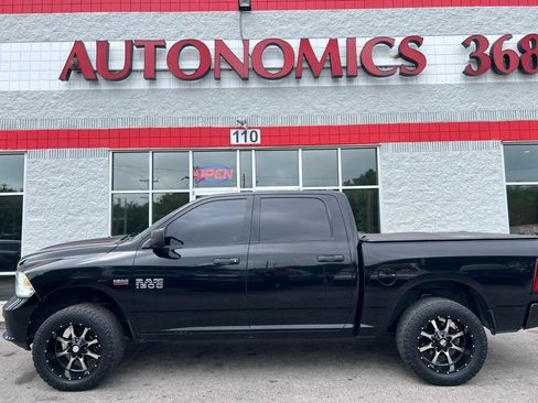 Used 2014 RAM 1500 Express AWD/4WD image 3