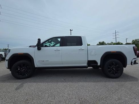 New 2026 GMC Sierra 2500 AT4 w/ AT4 Premium Plus Package AWD/4WD image 14