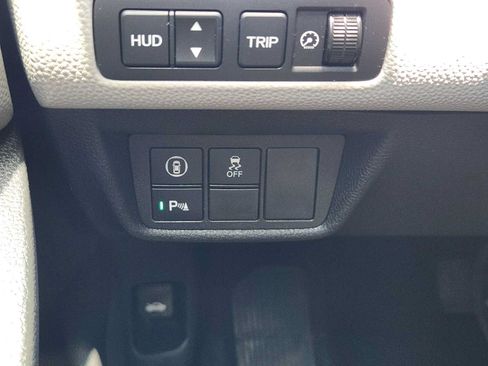Used 2018 Honda Accord Touring image 21