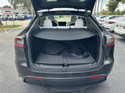 Used 2024 Tesla Model Y Performance AWD/4WD image 12