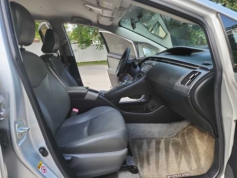 Used 2012 Toyota Prius Two FWD image 28