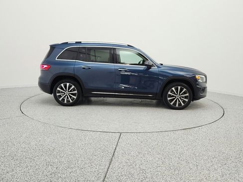 Used 2022 Mercedes-Benz GLB 250 image 4