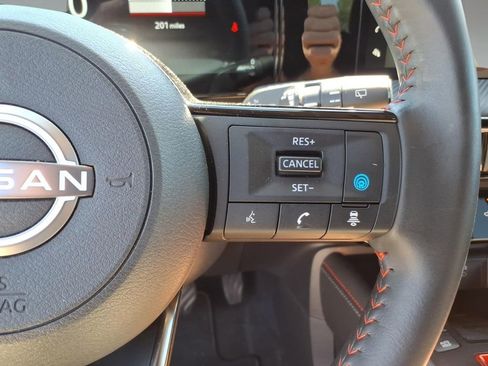 Used 2025 Nissan Kicks SR image 21