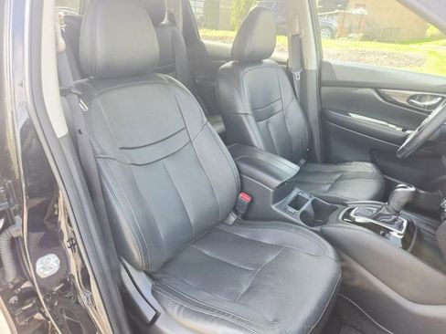 Used 2017 Nissan Rogue SL w/ SL Premium Package image 18