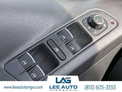 Used 2016 Volkswagen Tiguan SE FWD image 22