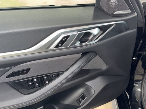 Used 2025 BMW M440i RWD image 18
