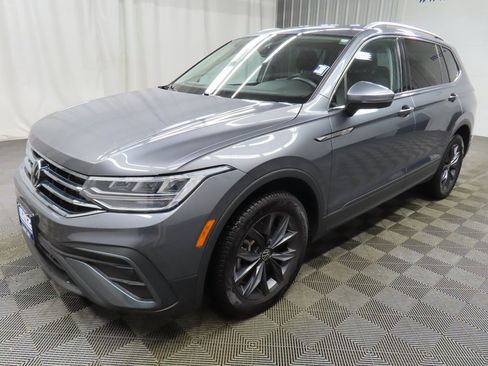 Used 2022 Volkswagen Tiguan SE image 6