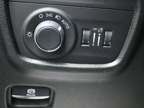 Used 2023 Jeep Grand Cherokee L Laredo w/ Luxury Tech Group I AWD/4WD image 15