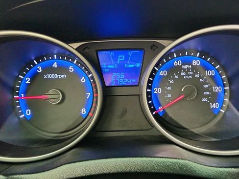 Used 2015 Hyundai Tucson Limited w/ Option Group 03 FWD image 12