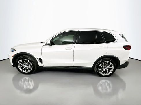 Certified 2024 BMW X5 xDrive40i w/ Premium Package image 8