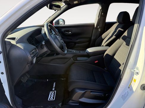 Used 2024 Honda HR-V Sport image 10