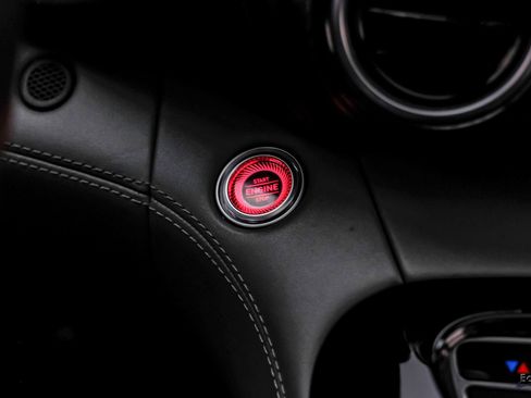 Used 2020 Mercedes-Benz AMG GT C image 81