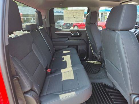 New 2026 GMC Sierra 1500 SLE AWD/4WD image 13