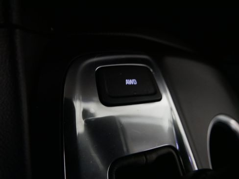 Used 2024 Chevrolet Equinox LS w/ LS Convenience Package image 29